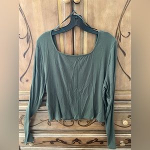 Khaki color, long sleeve, comfortable soft fabric